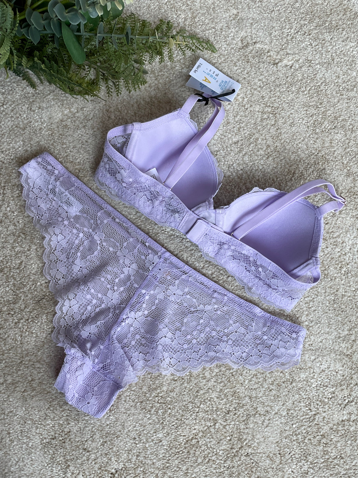 Padded Lace Set