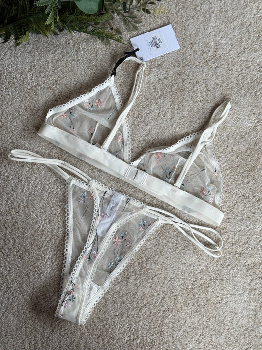 Non Padded Embroidery Set