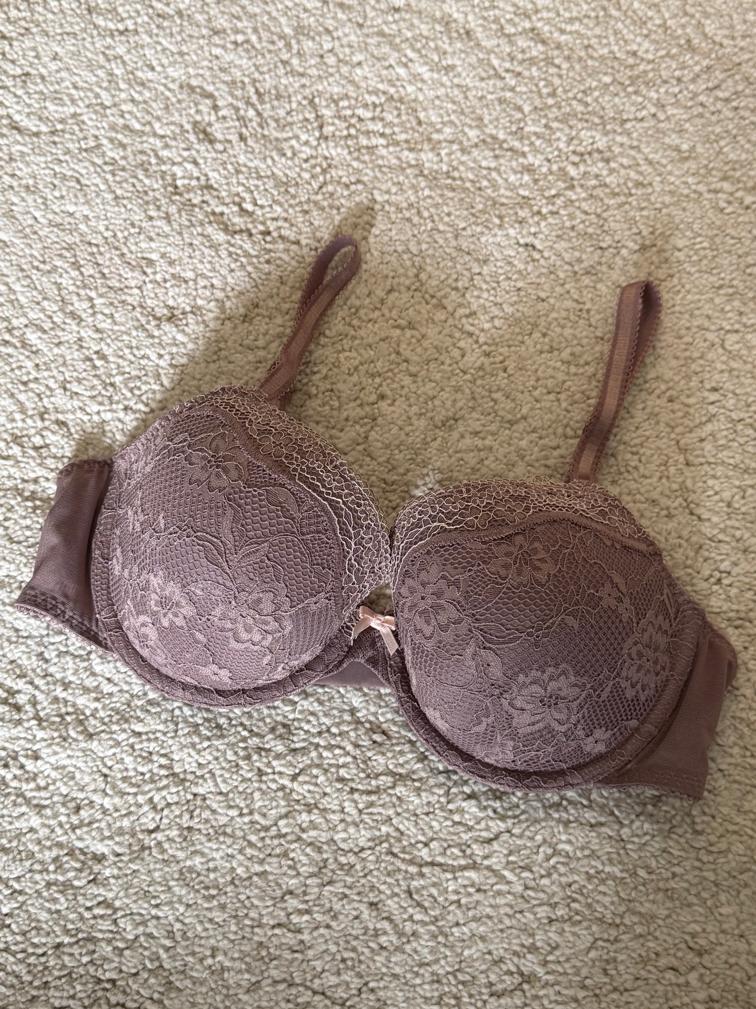Demi Bras