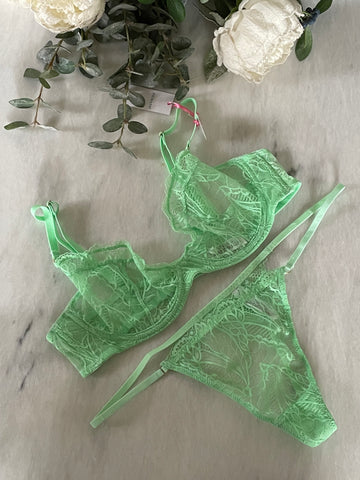 Non Padded Lingerie Set