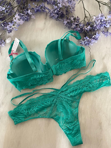 Padded Lace Set