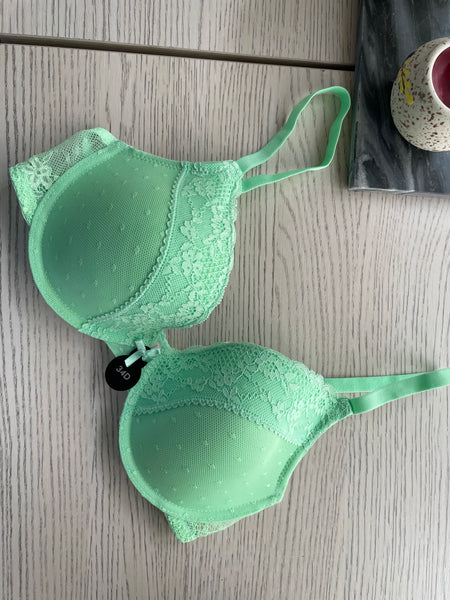 Max Fashion Plunge Bra