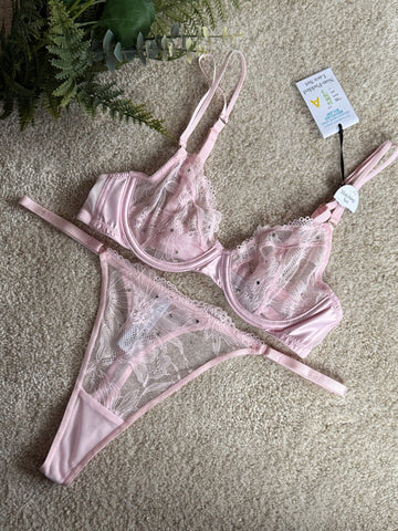 Non Padded Lingerie Set