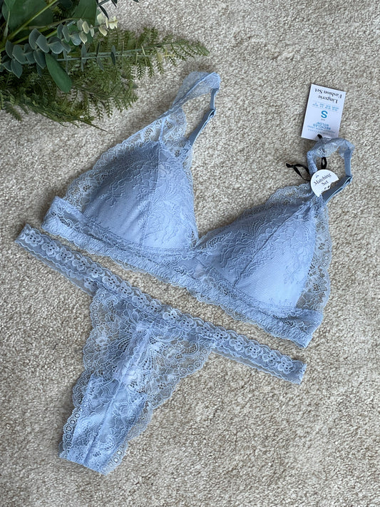 Padded Lace Set