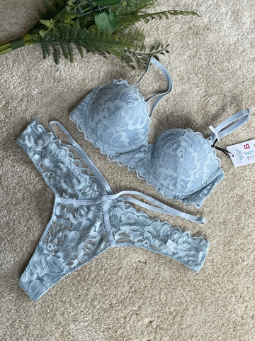 Padded Lace Set