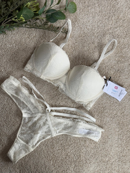 Padded Lace Set