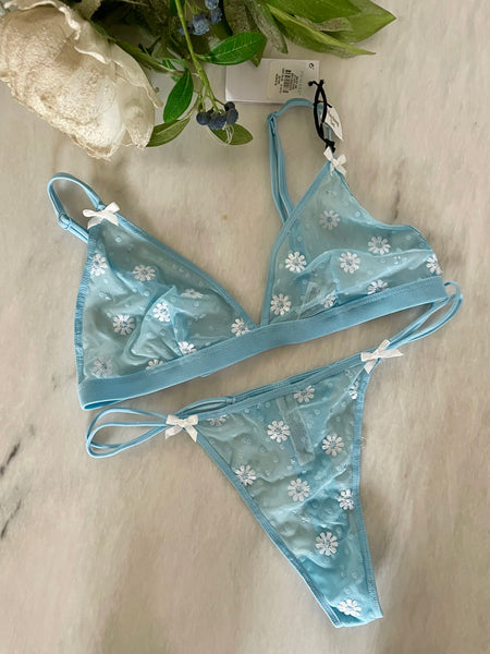 Non Padded Printed Lingerie Set