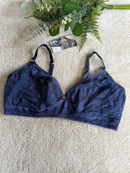 M&S Non Padded Wireless Bralette