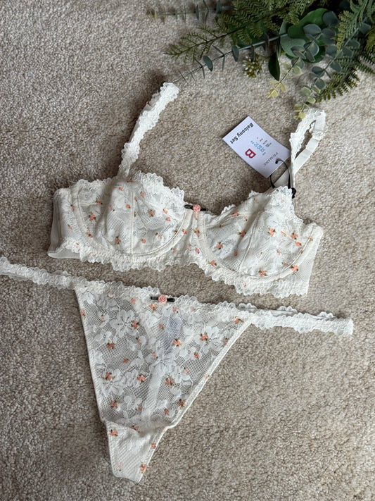 Non Padded Lingerie Set