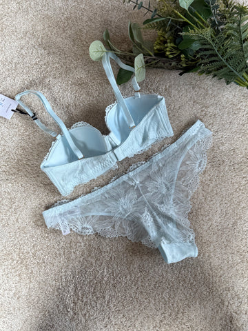 Padded Lace Set