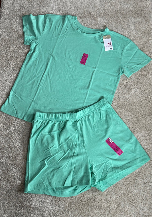 Primark T-Shirt & Shorts Set