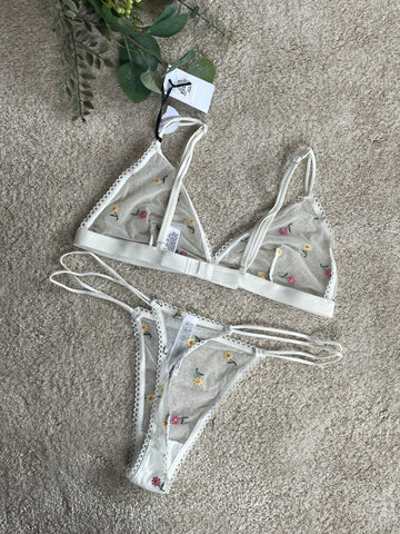 Non Padded Printed Lingerie Set