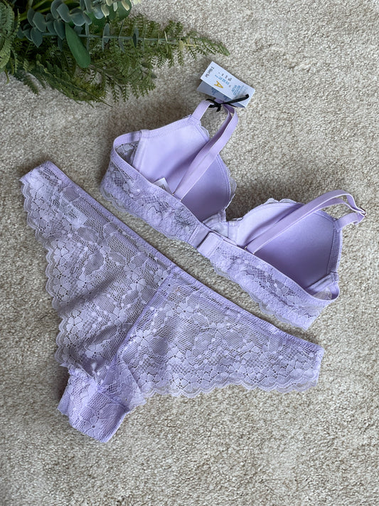 Padded Lace Set