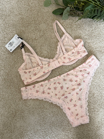 Non Padded Lingerie Set