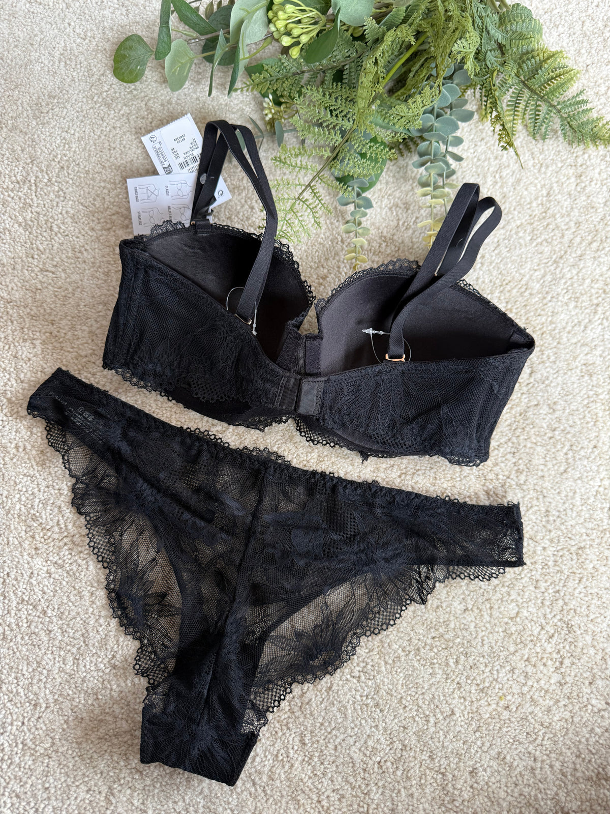 Padded Lace Set