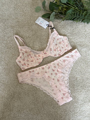 Non Padded Lingerie Set