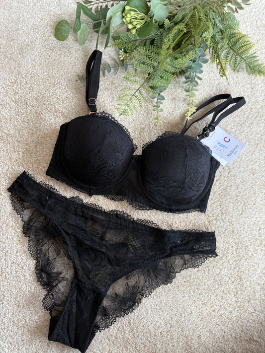 Padded Lace Set