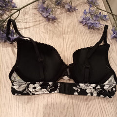 Max Fashion Plunge Bra